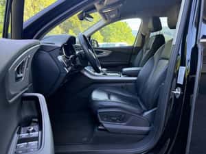 Audi Q7 SUV second-hand cu 44.000 km — miniatura 4