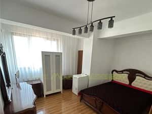 Apartament de închiriat 2 camere, str. Natației, Damaroaia — miniatura 3