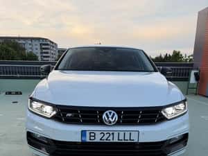 Volkswagen Passat Automată 239 HP Diesel — miniatura 2