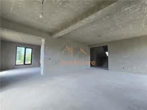 CASA 4 CAMERE | 3 BAI | SAT.CHISTAG | BIHOR — miniatura 4