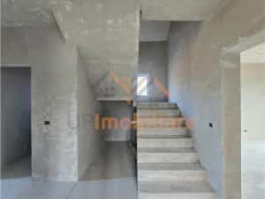 CASA 4 CAMERE | 3 BAI | SAT.CHISTAG | BIHOR — miniatura 5