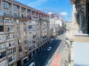 Apartament 2 camere de închiriat, nemobilat – Calea Victoriei
