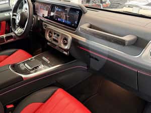 Mercedes-Benz G 63 AMG Automată 585 HP Benzină — miniatura 3