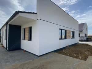 Duplex pe parter. Comision 0%. Finisaje calitative. — miniatura 1