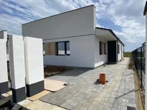 Duplex pe parter. Comision 0%. Finisaje calitative. — miniatura 2