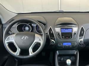 Hyundai ix35 SUV Diesel 2015 — miniatura 5