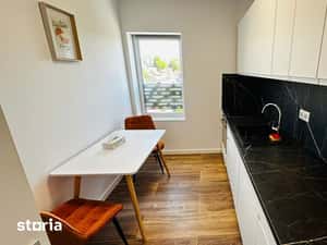 Inchiriez apartament cu 2 camere, in bloc nou — miniatura 4