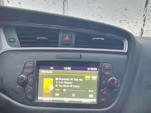Vand Kia Cee'd 2016 Benzina 1600 cmc Neavariata — miniatura 7
