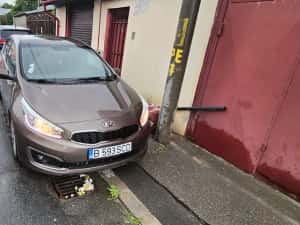 Vand Kia Cee'd 2016 Benzina 1600 cmc Neavariata — miniatura 9