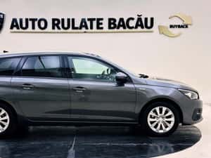 Peugeot 308 1.2 Benzină 110cp An 2018 Euro 6 Manuală — miniatura 3
