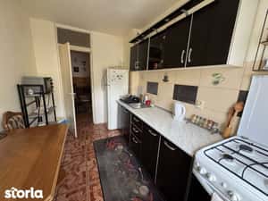 Apartamet 3 camere, decomandat , Cartier Valea Aurie — miniatura 4