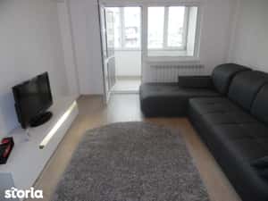 Inchiriez apartament 2 camere decomandat,Deva, Casa de Pensii, etaj 7 — miniatura 5