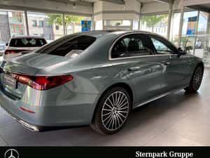 Mercedes-Benz E 300 Automată 204 HP Hibrid (B/E) — miniatura 4
