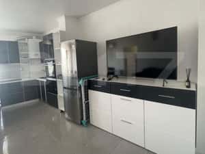 Apartament de vanzare, cu 2 camere, zona semicentral