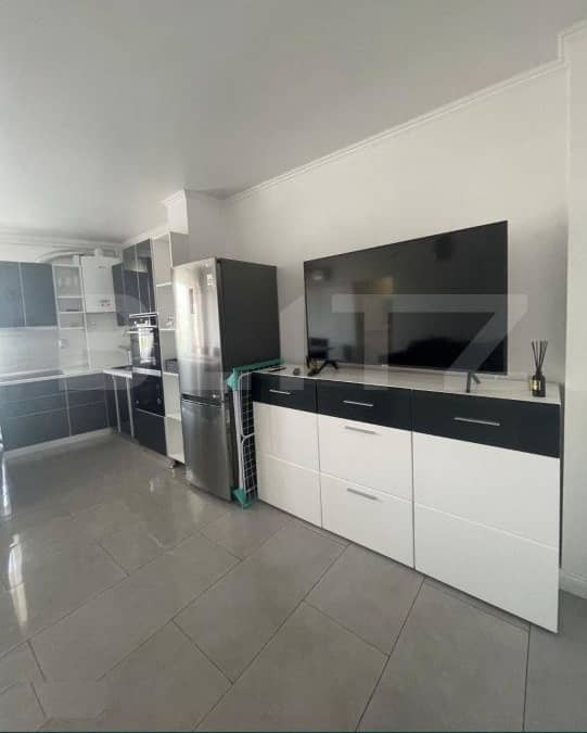 Apartament de vanzare, cu 2 camere, zona semicentral — fotografie 1 din 5