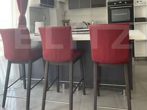 Apartament de vanzare, cu 2 camere, zona semicentral — miniatura 3