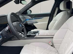 BMW M760 Hibrid 571 CP, 17.000 km, 2023 — miniatura 2