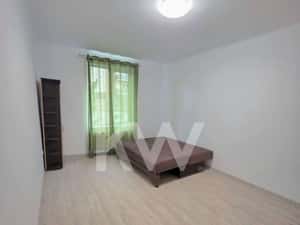 Apartament 2,5 camere decomandat + 2 locuri de parcare — miniatura 4