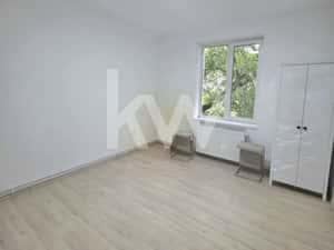 Apartament 2,5 camere decomandat + 2 locuri de parcare — miniatura 5