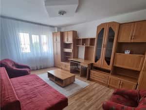 Apartament 2 cam decomandat renovat si mobilat zona 800 — miniatura 4