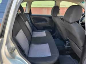 Ocazie 130000 km ford fiesta facelift 1.3 75 cp  consum 4% factura si garantie — miniatura 9