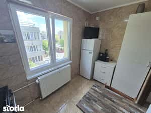 Dristor inchiriere garsoniera Ramnicu Sarat-Aleea Lacramioarei — miniatura 4