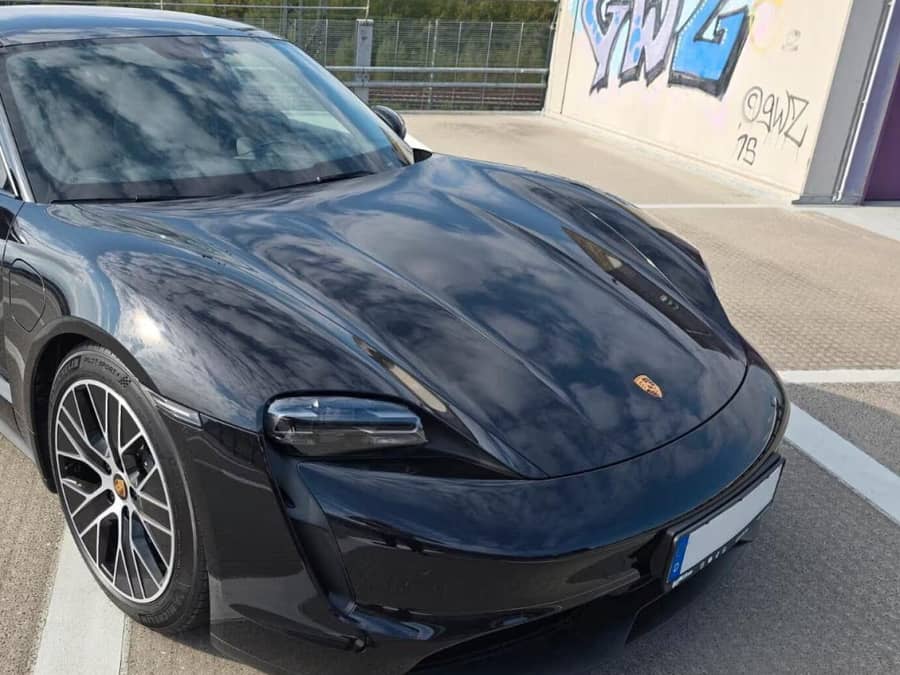Porsche Taycan Automată 326 HP Electric de vânzare — fotografie 1 din 7