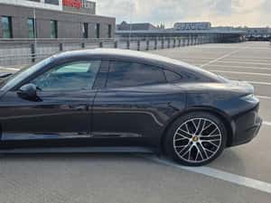 Porsche Taycan Automată 326 HP Electric de vânzare — miniatura 7