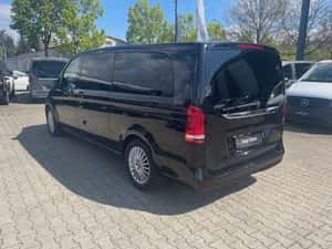 Mercedes-Benz V 300 2023, 42.517 km, 62.500 EUR — miniatura 4