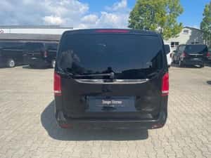 Mercedes-Benz V 300 2023, 42.517 km, 62.500 EUR — miniatura 5