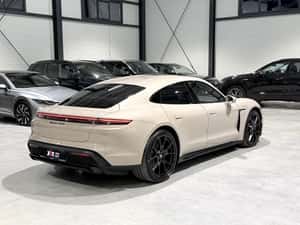 Porsche Taycan GTS (electric) - 76.000 EUR — miniatura 3