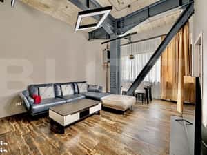 Apartament cu 2 camere si balcon, 51 mp, zona Centrala