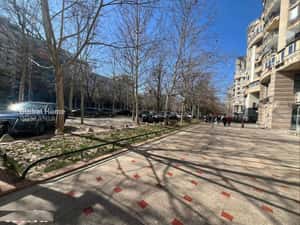 Apartament 2camere Blv Unirii | 75mp| Renovat-Mobilat-Utilat | Vedere — miniatura 1