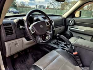 Dodge Nitro An 2008 — miniatura 5