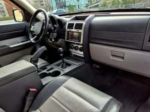 Dodge Nitro An 2008 — miniatura 6