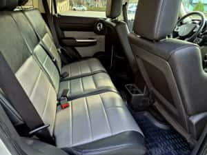 Dodge Nitro An 2008 — miniatura 8