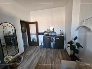 Apartament 2 camere, decomandat, etaj 2 din 2, cu pod, zona Aeroport, comision 0% — miniatura 4