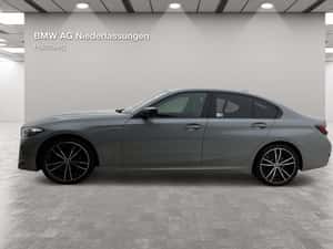 BMW 330 Berlină Second-Hand 2024 — miniatura 2