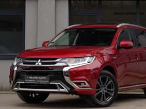 Mitsubishi Outlander Plug-In Hybrid 2017 — miniatura 2