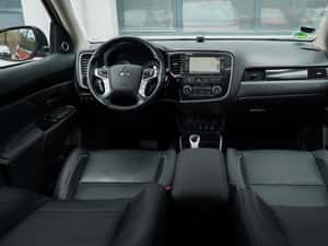 Mitsubishi Outlander Plug-In Hybrid 2017 — miniatura 5