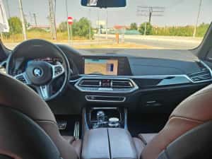 Vand BMW X5 M50  stare impecabila,carte service ,PACHET FULL,TRAPA PANORAMICA — miniatura 6