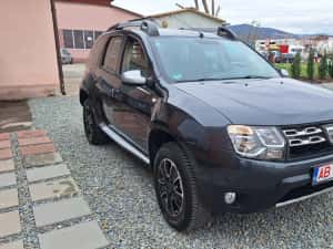 Dacia Duster 2016 4x4 1.5 Dci 110 CP Navi Cameră Încălzire Senzori — miniatura 2