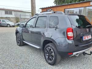 Dacia Duster 2016 4x4 1.5 Dci 110 CP Navi Cameră Încălzire Senzori — miniatura 3