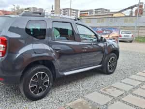 Dacia Duster 2016 4x4 1.5 Dci 110 CP Navi Cameră Încălzire Senzori — miniatura 4