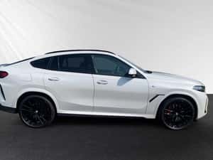 BMW X6 2024 - Un SUV de lux, echipat complet — miniatura 3