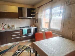 Apartament spatios la curte | 2 Camere | Otopeni Central — miniatura 3