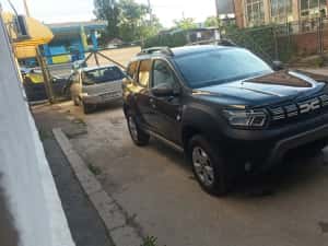 Noul Duster 2024 Avariat 4x4 PRESTIGE NAVI CLIMA JANTE Camera VARIANTE — miniatura 10