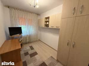Inchiriere apartament 3 camere zona Vest — miniatura 4