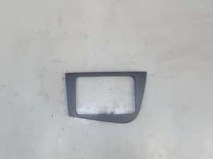 Rama ornament trim Radio cd-player navigatie Seat Leon 1P gri argintiu — miniatura 2
