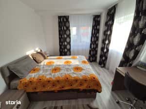 Apartament 2 camere, etaj 1, decomandat, parcare inclusa, zona Teilor — miniatura 5